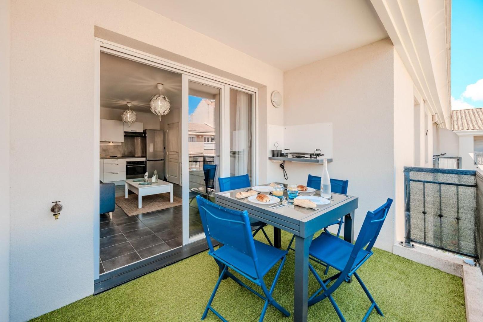 Le Neroli T2 Dernier Etage Avec Terrasse Et Garage Apartment Toulon Exterior photo